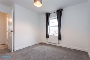 Bedroom- click for photo gallery